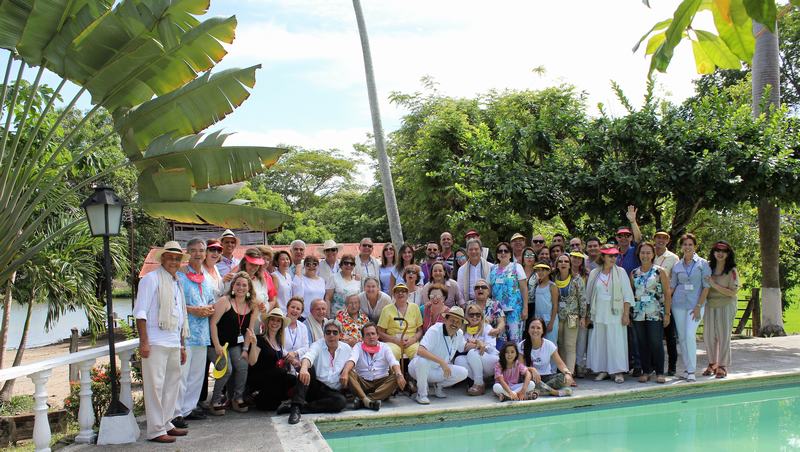 Entre los asistentes, las casas familiares Sánchez, Solano, Perdomo, Andrade, Gutiérrez, Trujillo, Cabreras, Gómez, Perdomo, Granados, Reyes, descendientes de don Aureliano y doña Concha.